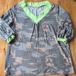 BiBi Camouflage V-Neck Short Sleeve Tee